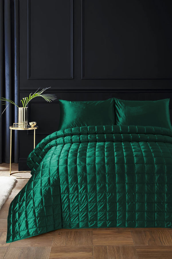 Green - Velvet Bedspread